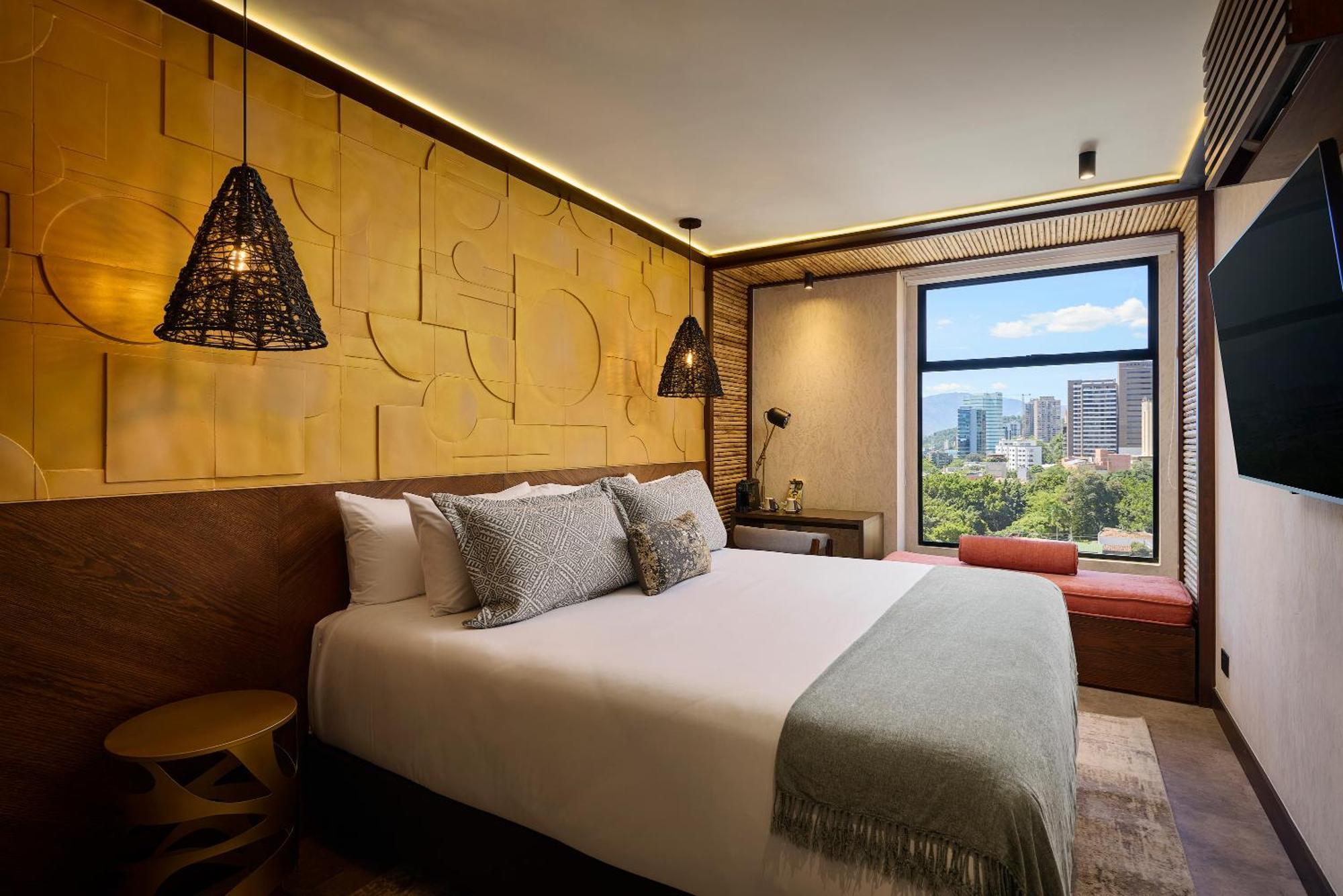 Golden Valley Hotel 메딜린 외부 사진