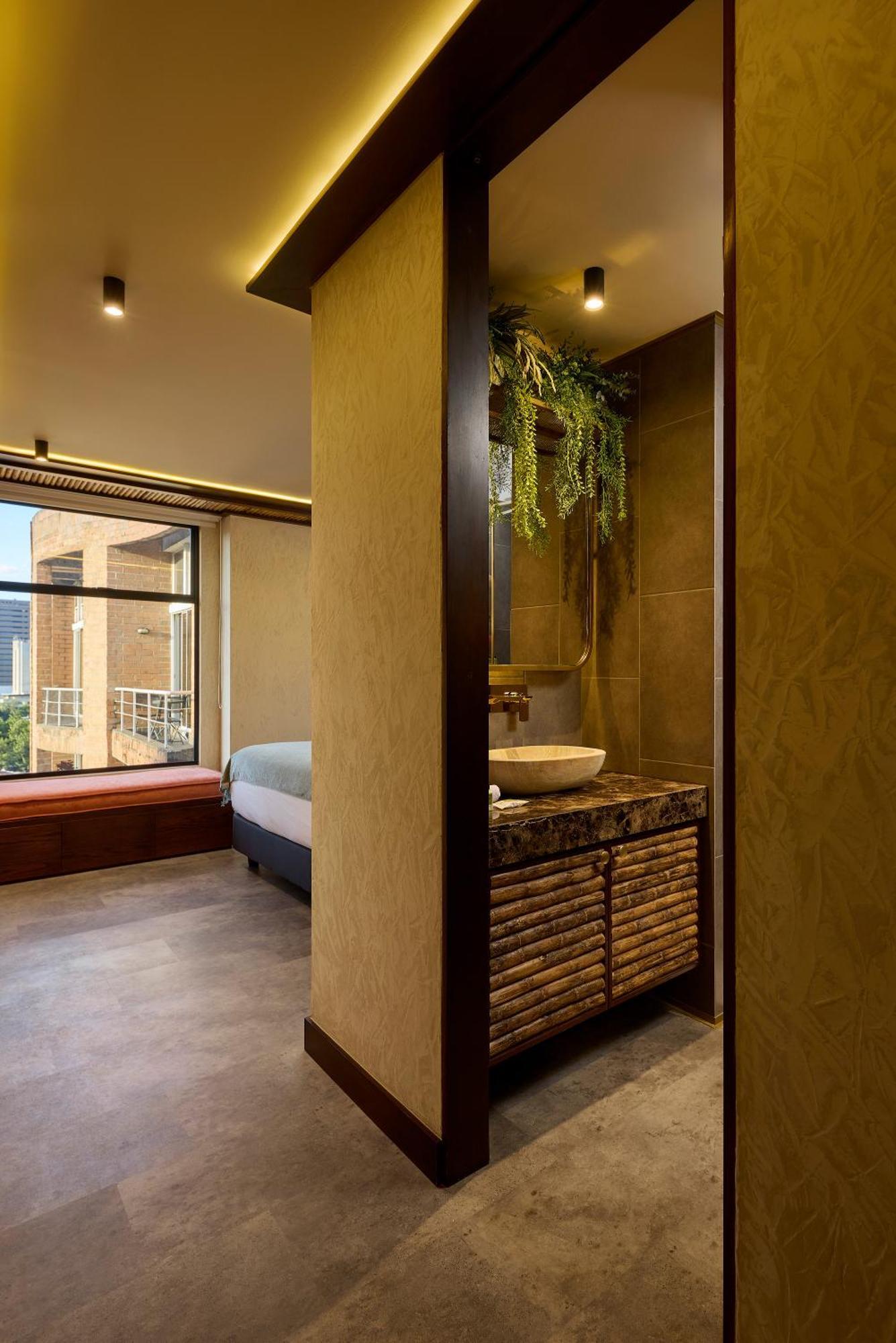Golden Valley Hotel 메딜린 외부 사진