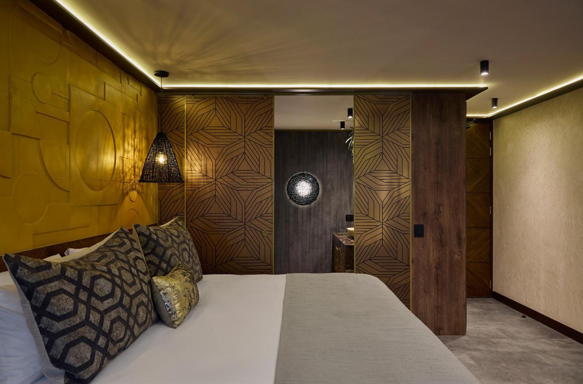 Golden Valley Hotel 메딜린 외부 사진