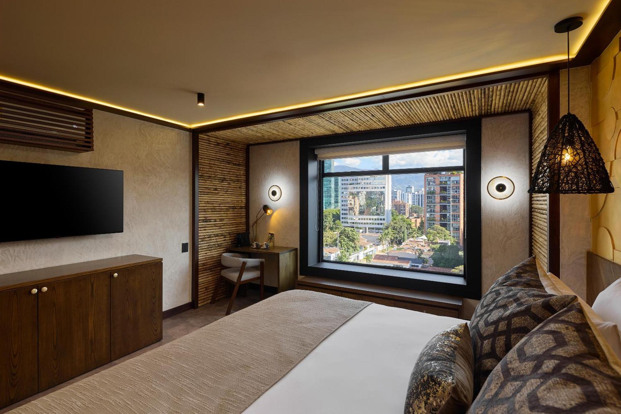 Golden Valley Hotel 메딜린 외부 사진